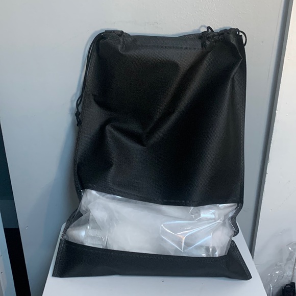 ❌sold❌ Authentic Ferragamo Viva leather silver mirror flats - Picture 17 of 17